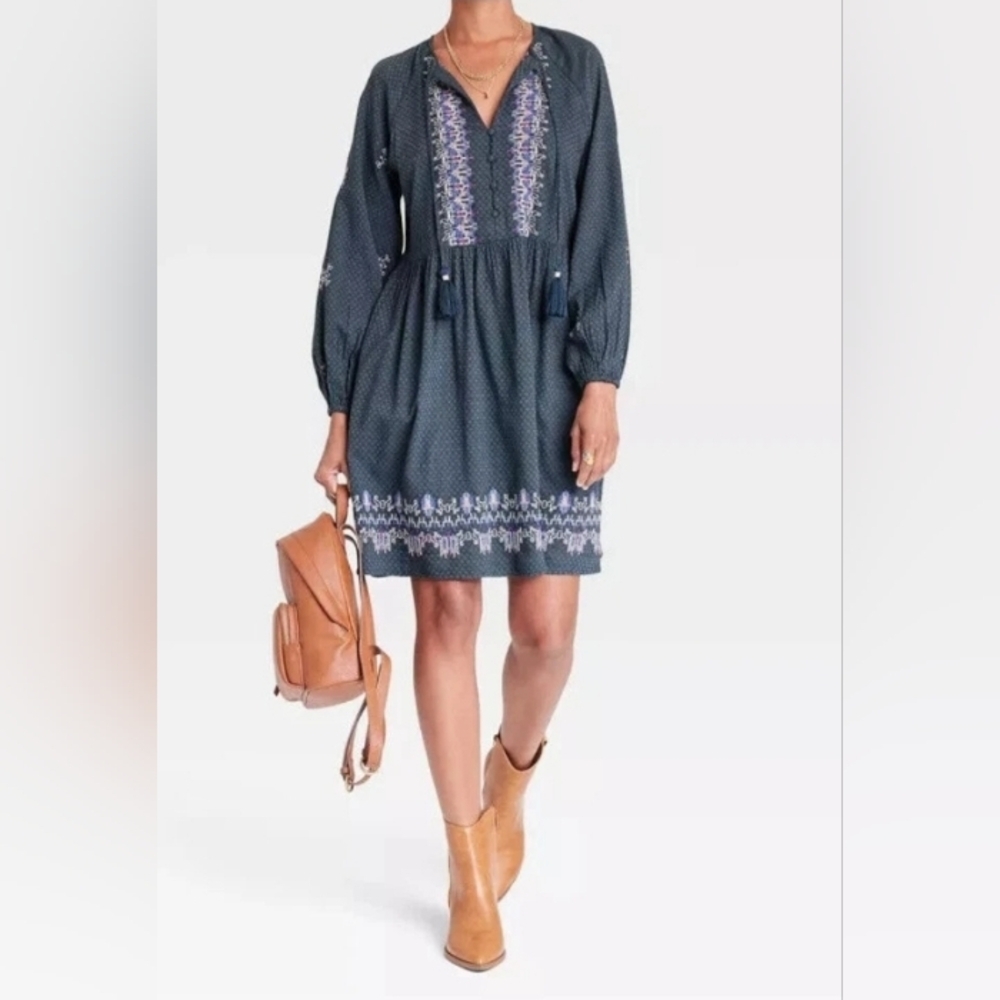 Knox Rose Navy Blue Embroidered Midi Dress